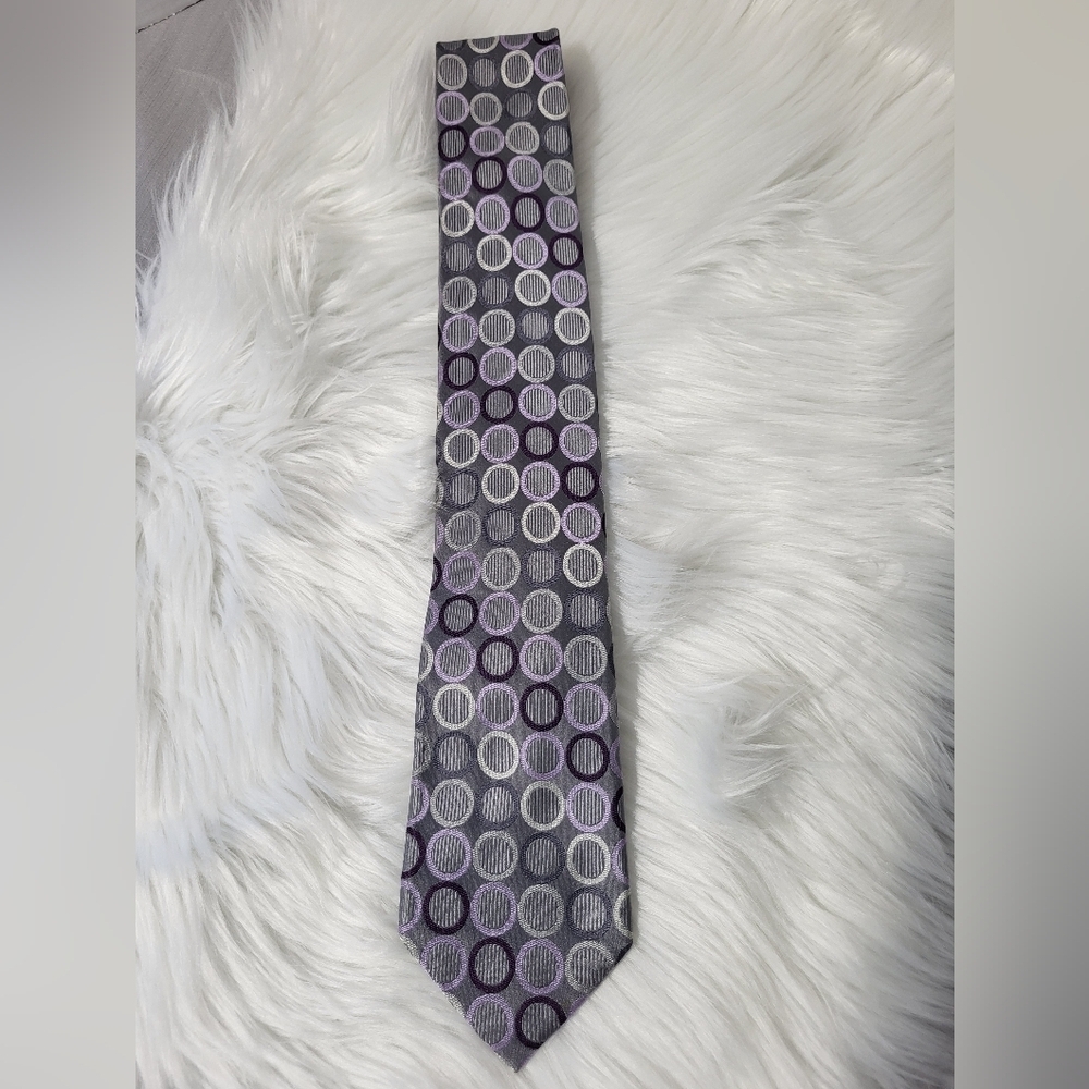 Michael Kors Gray and Purple Circle Pattern Tie